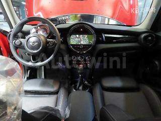 2018 MINI COOPER 5DOORS 1.5 HIGH트림 - 10