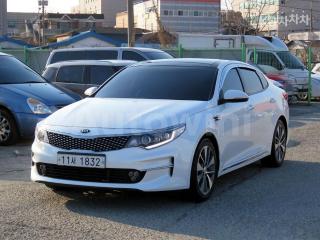 KNAGX415GGA009617 2016 KIA K5 2ND GEN OPTIMA 1.7 DIESEL MX PRESTIGE-1