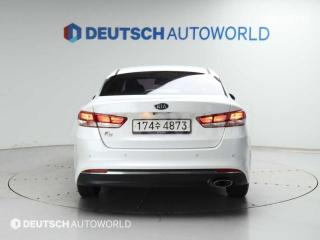KNAGS416BJA207059 2018 KIA  K5 2TH GEN 렌터카 2.0 LPI LUXURY-3