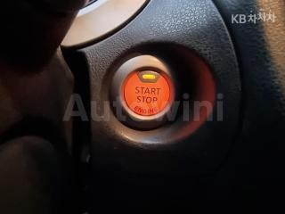 2017 NISSAN JUKE 1.6 SV - 12