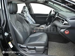 2018 TOYOTA CAMRY 2.5 HYBRID LE - 10