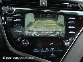 2018 TOYOTA CAMRY 2.5 HYBRID LE - 15