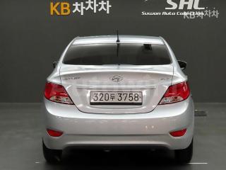 KMHCS41UGHU311288 2017 HYUNDAI ACCENT  1.6 VGT SMART-3