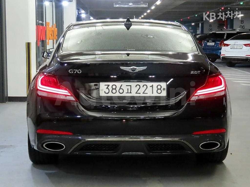 KMTG341ABLU059843 2020 GENESIS G70 2.0T SPORT PACKAGE-4