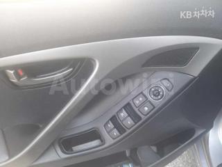 2013 HYUNDAI AVANTE MD ELANTRA M16 GDI SMART - 11
