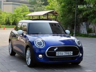 WMWXV3101KTF01285 2019 MINI COOPER 5DOORS D 1.5-1