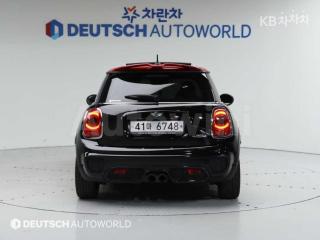 WMWXM9102H2F97223 2017 MINI COOPER S 1.6 JCW 캠든-3