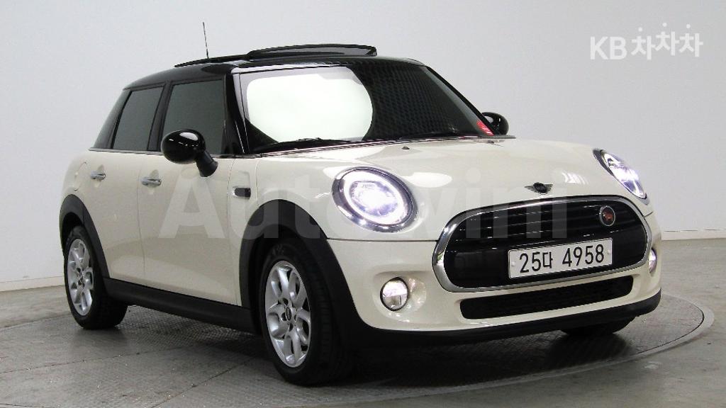 WMWXU110XK2H34031 2019 MINI COOPER 5DOORS 1.5 HIGH트림-1