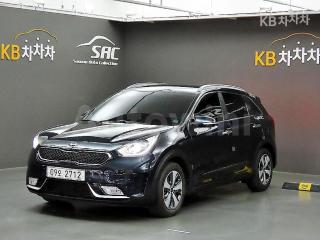 KNACC81CGHA020883 2017 KIA NIRO 1.6 NOBLESSE-1