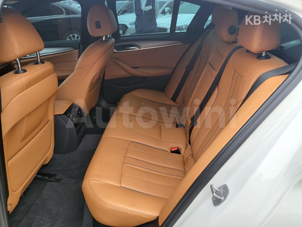 2018 BMW  5SERIES G30  520D XDRIVE M SPORT PACKAGE PLUS - 21