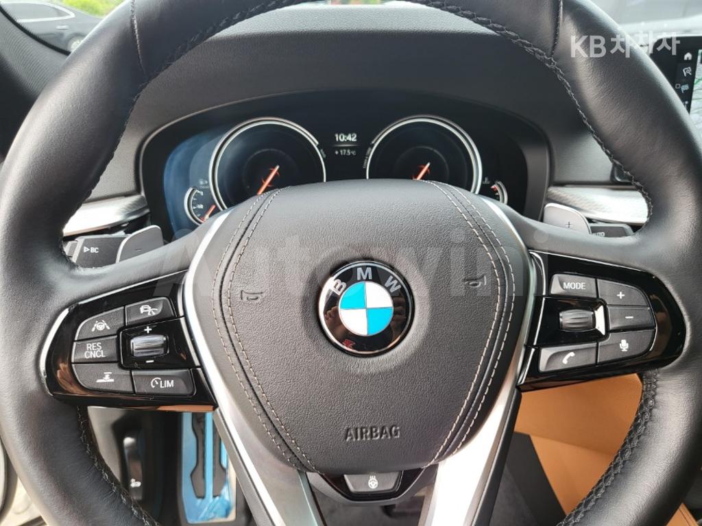 2018 BMW  5SERIES G30  520D XDRIVE M SPORT PACKAGE PLUS - 10