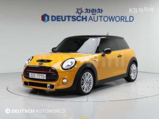WMWXP7106FT877839 2015 MINI COOPER S 1.6 BASIC-0