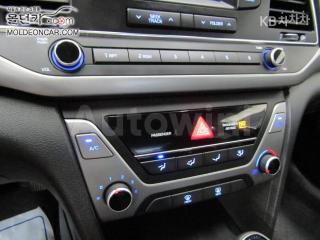 2017 HYUNDAI AVANTE AD ELANTRA 1.6 LPI 렌터카 STYLE - 12