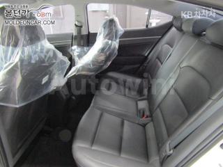 2018 HYUNDAI AVANTE AD ELANTRA 1.6 LPI 렌터카 SMART - 9