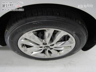 2015 KIA  CARNIVAL SEDONA 9 SEATS 2.2 DIESEL PRESTIGE - 8