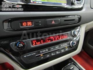 2015 KIA  CARNIVAL SEDONA 9 SEATS 2.2 DIESEL PRESTIGE - 12