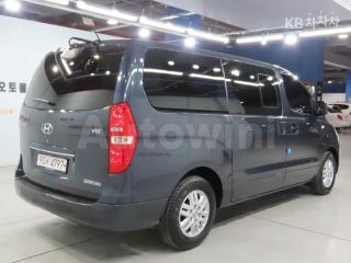 KMFWBX7KBHU919807 2017 HYUNDAI GRAND STAREX H-1 5 SEATS VAN MORDERN-3