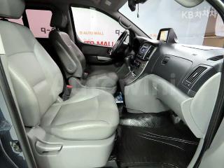 2017 HYUNDAI GRAND STAREX H-1 5 SEATS VAN MORDERN - 8