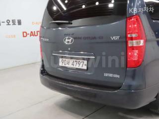2017 HYUNDAI GRAND STAREX H-1 5 SEATS VAN MORDERN - 17