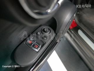2017 MINI COOPER 3DOORS 1.5 HIGH트림 - 11