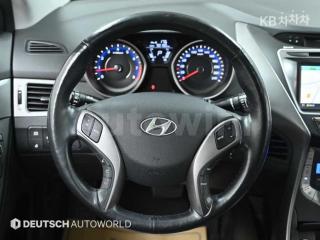 2013 HYUNDAI AVANTE MD ELANTRA M16 GDI SMART - 13