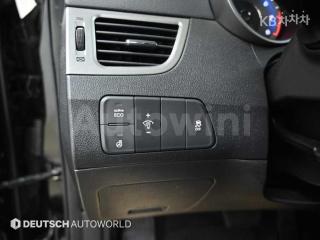 2013 HYUNDAI AVANTE MD ELANTRA M16 GDI SMART - 18