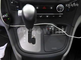 2017 HYUNDAI GRAND STAREX H-1 12 SEATS - 12