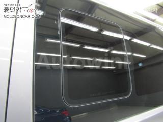 2017 HYUNDAI GRAND STAREX H-1 5 SEATS VAN CVX SMART - 13