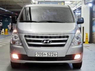 KMJWA37KBJU966367 2018 HYUNDAI GRAND STAREX H-1 12 SEATS-1