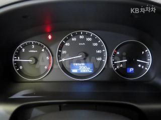 2018 HYUNDAI GRAND STAREX H-1 12 SEATS - 9