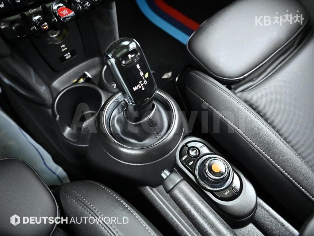 2021 MINI COOPER 5DOORS 1.5 HIGH트림 - 9