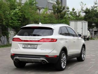 5LMCJ3D91HUL53879 2017 LINCOLN MKC 2.0 AWD 셀렉트(101A)-2