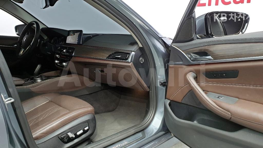 2018 BMW  5SERIES G30  530I XDRIVE LUXURY PLUS - 16
