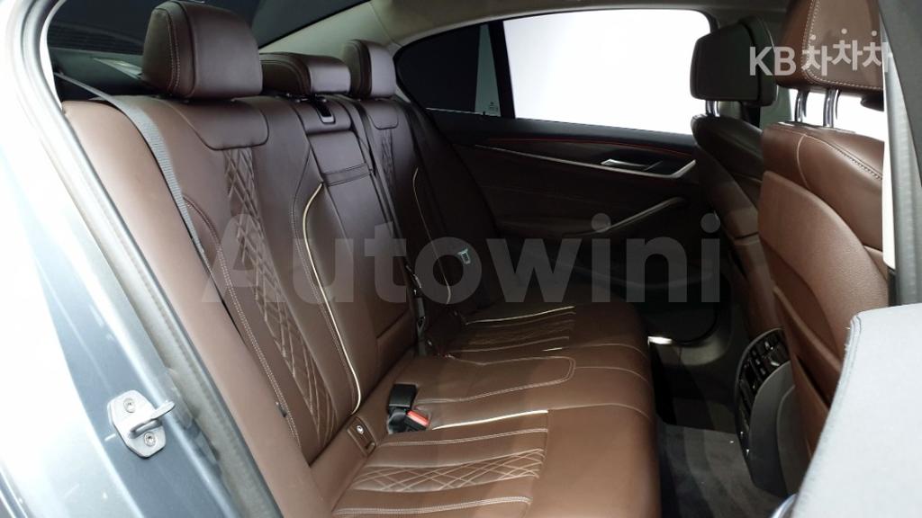 2018 BMW  5SERIES G30  530I XDRIVE LUXURY PLUS - 17