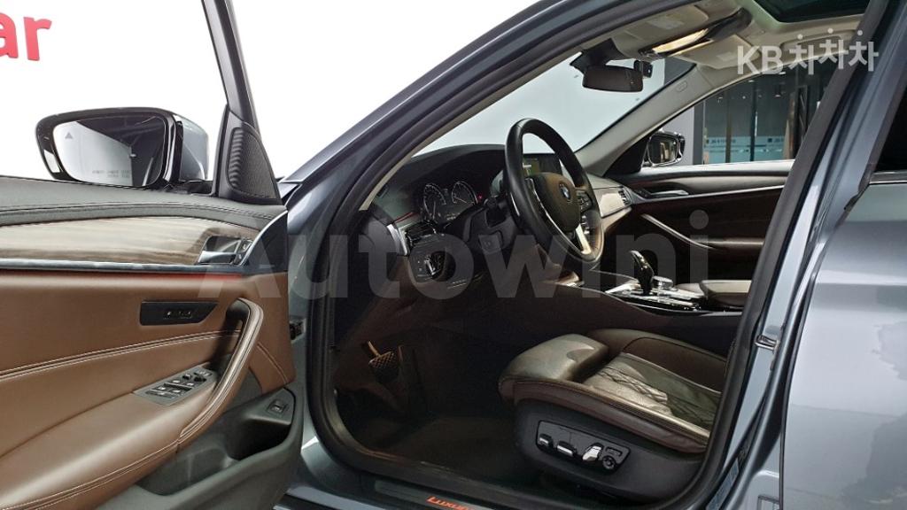 2018 BMW  5SERIES G30  530I XDRIVE LUXURY PLUS - 15