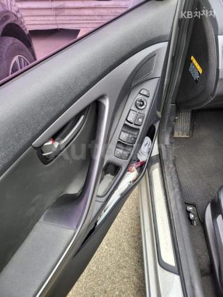 KMHDG41DBGU551043 2016 HYUNDAI  AVANTE ELANTRA 1.6 GDI MORDERN 튜익스EDITIONII-2