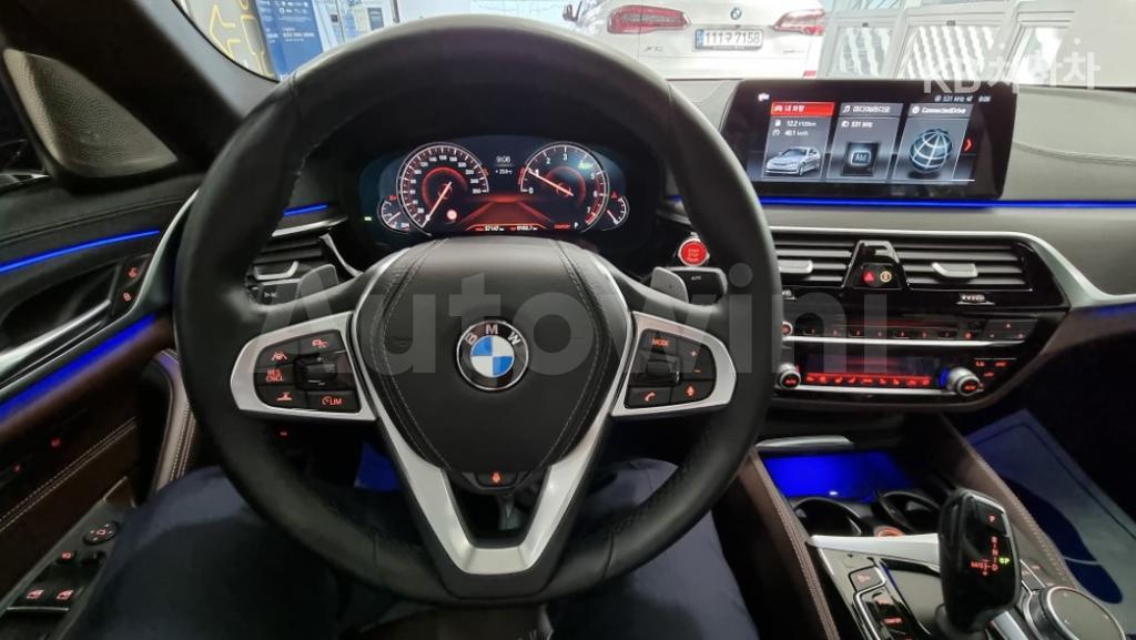 2017 BMW  5SERIES G30  530I XDRIVE M SPORT PLUS - 7
