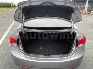 2013 HYUNDAI AVANTE MD ELANTRA M16 GDI SMART - 19
