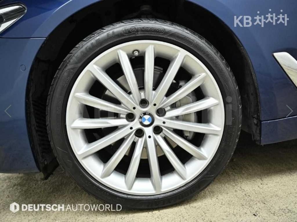 2018 BMW  5SERIES G30  530D LUXURY LINE PLUS - 7