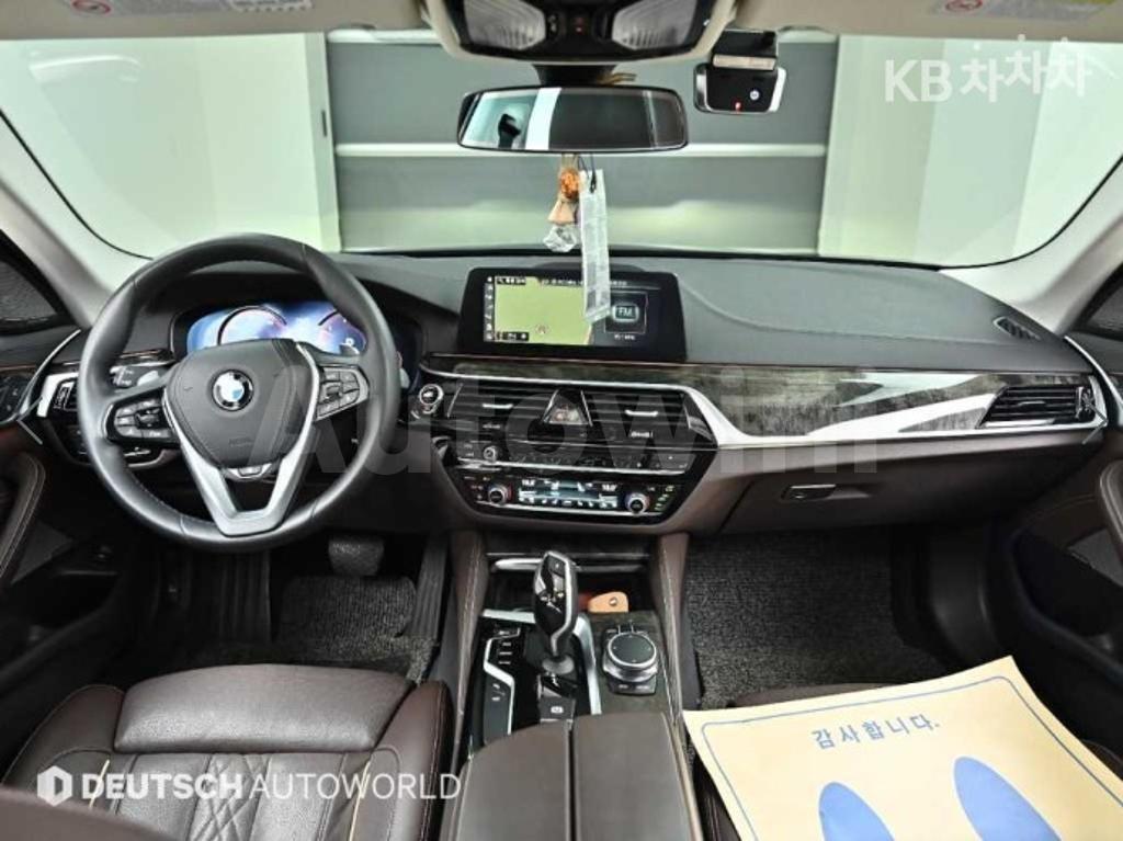 2018 BMW  5SERIES G30  530D LUXURY LINE PLUS - 8