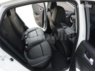 KMHCT41BEKU457738 2019 HYUNDAI ACCENT  1.4 VVT MORDERN-5