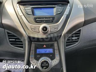 2013 HYUNDAI AVANTE MD ELANTRA M16 GDI SMART - 12