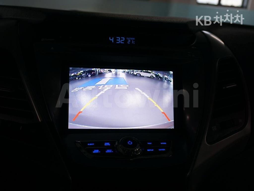 2015 HYUNDAI  AVANTE ELANTRA 1.6 GDI SMART BASIC - 16