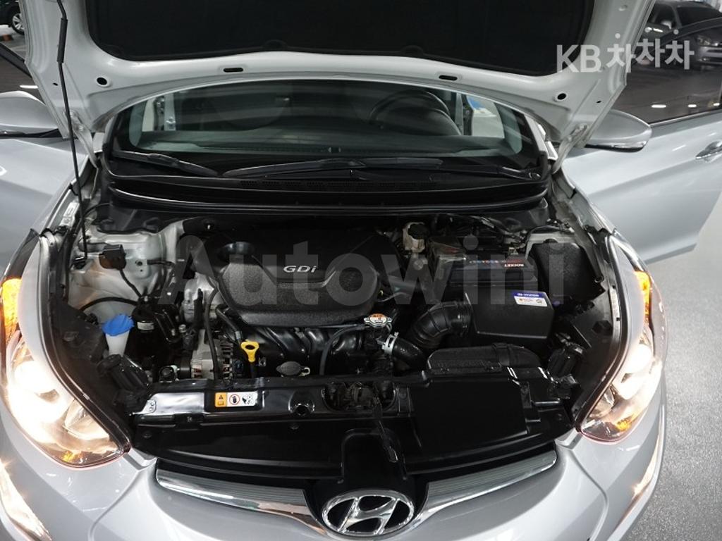 KMHDG41DBFU326530 2015 HYUNDAI  AVANTE ELANTRA 1.6 GDI SMART BASIC-5