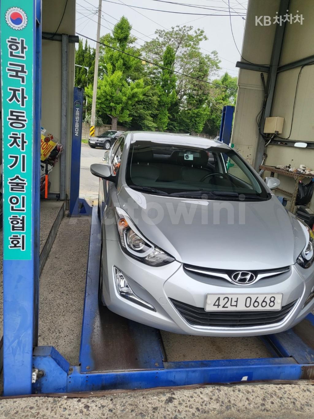 2015 HYUNDAI  AVANTE ELANTRA 1.6 GDI SMART BASIC - 22