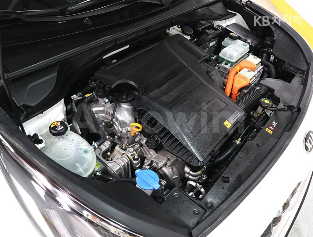 KNACE81CGLA417867 2020 KIA  NIRO 1.6 HEV NOBLESSE SPECIAL-5