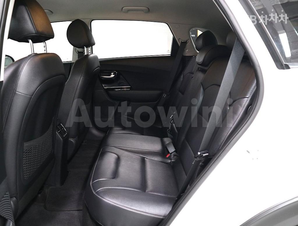 2020 KIA  NIRO 1.6 HEV NOBLESSE SPECIAL - 9