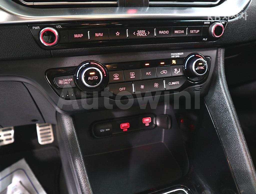 2020 KIA  NIRO 1.6 HEV NOBLESSE SPECIAL - 12