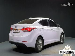 KMHDG41DBGU552795 2016 HYUNDAI  AVANTE ELANTRA 1.6 GDI SMART BASIC-3