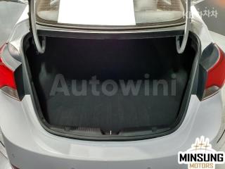 2016 HYUNDAI  AVANTE ELANTRA 1.6 GDI SMART BASIC - 19
